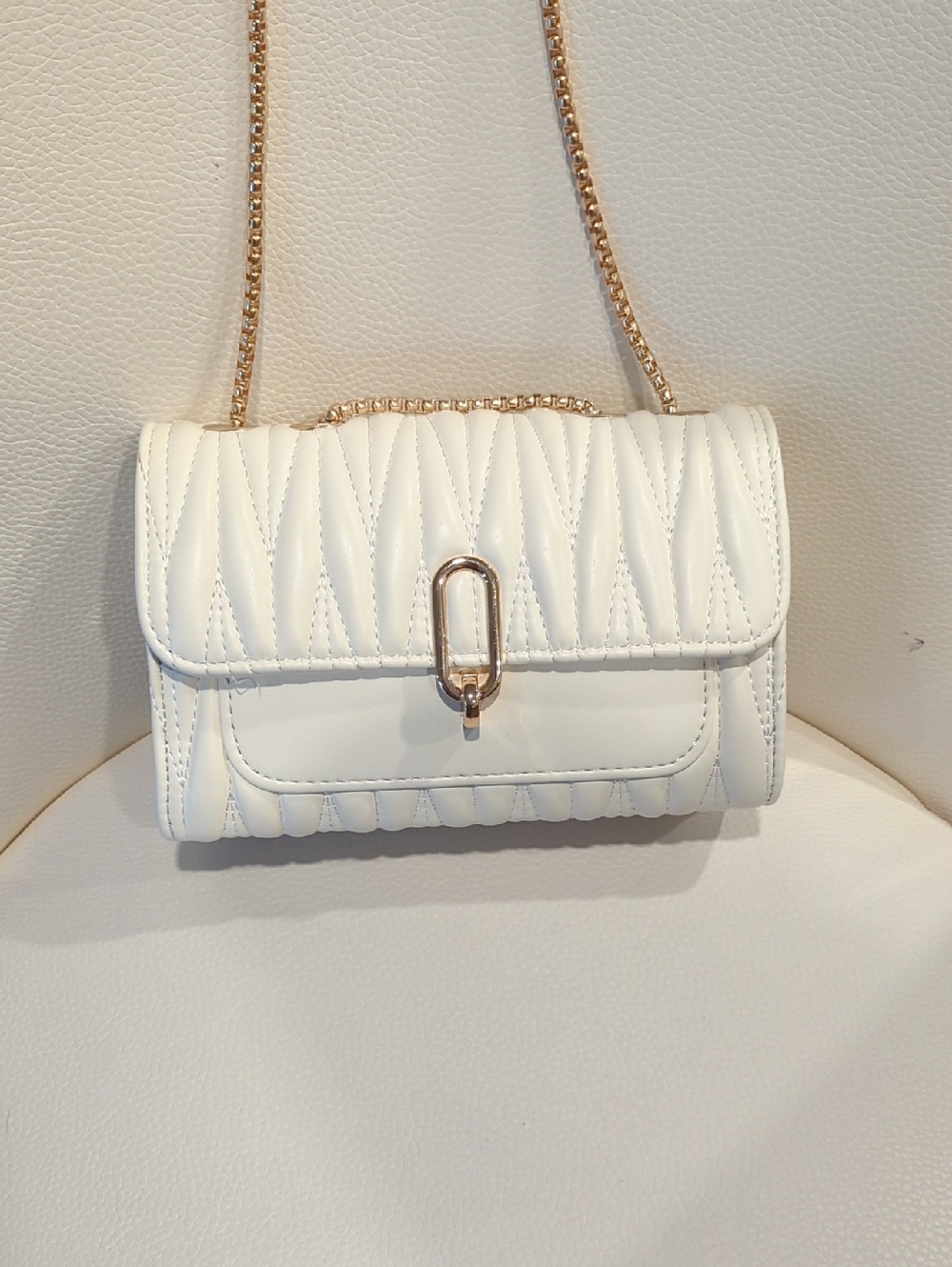 Quilted Ivory Chain Shoulder Bag with Gold Hardware